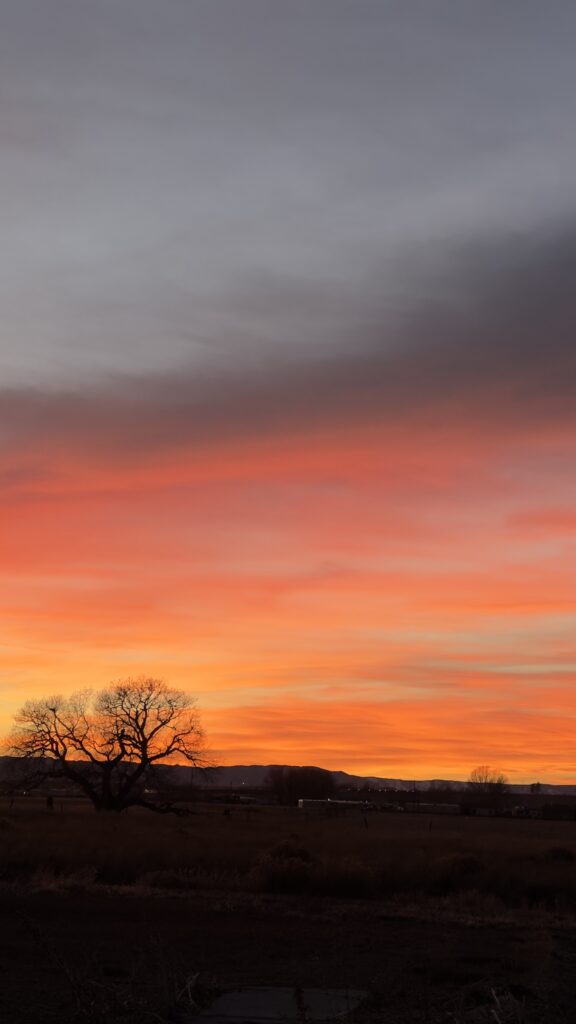 iPhone picture sunrise or sunset Heather Lilly, Laramie Wyoming senior and family photographer